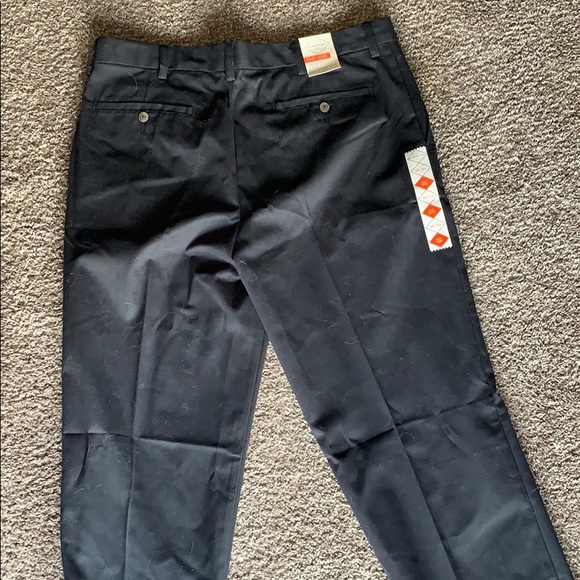 St. John’s Bay Men’s Dress Pants Classic Fit 38x34 - Picture 5 of 5